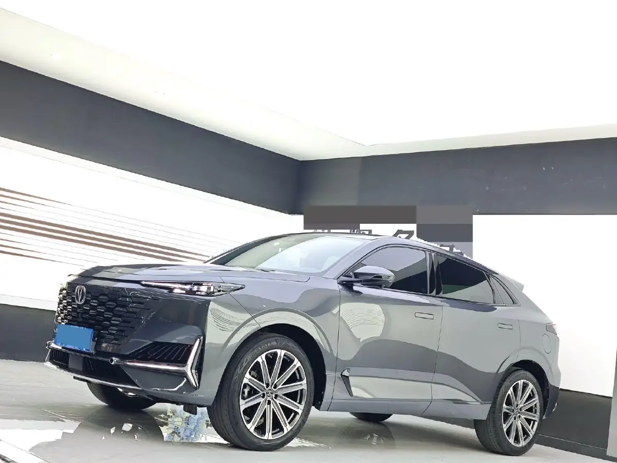 2021 ChangAn UNI-K 2.0T 233HP L4 8AT