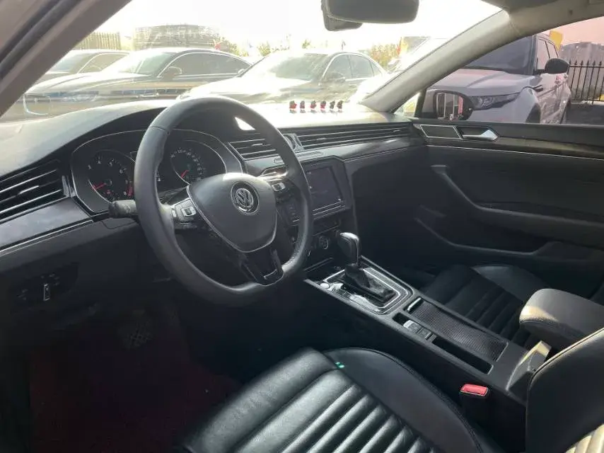 2019 VOLKSWAGEN MAGOTAN thumbnail 3