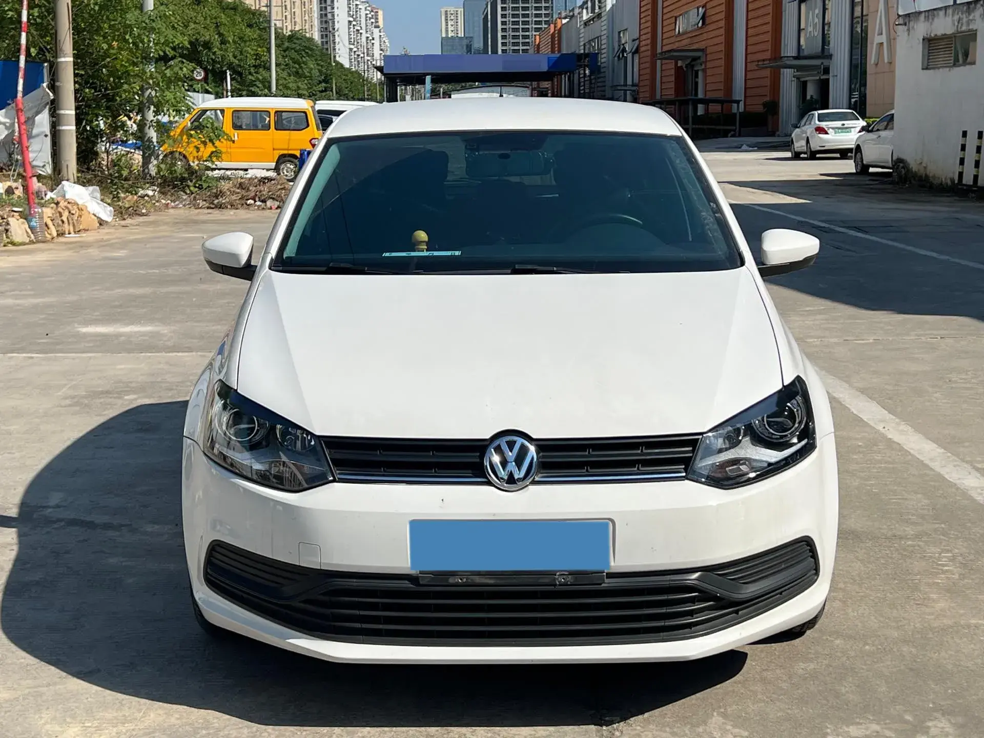 2018 VOLKSWAGEN POLO thumbnail 2