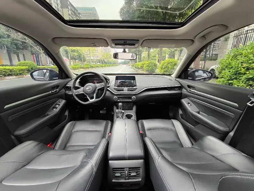 2019 NISSAN TEANA thumbnail 4