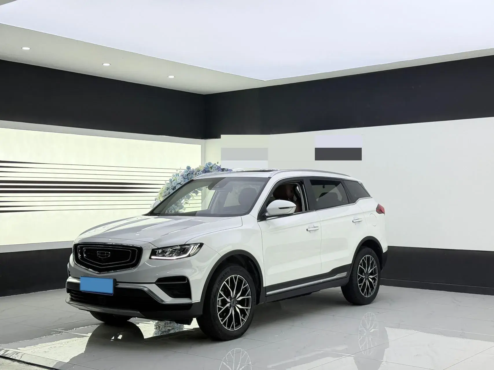 2020 GEELY AZKARRA view 1