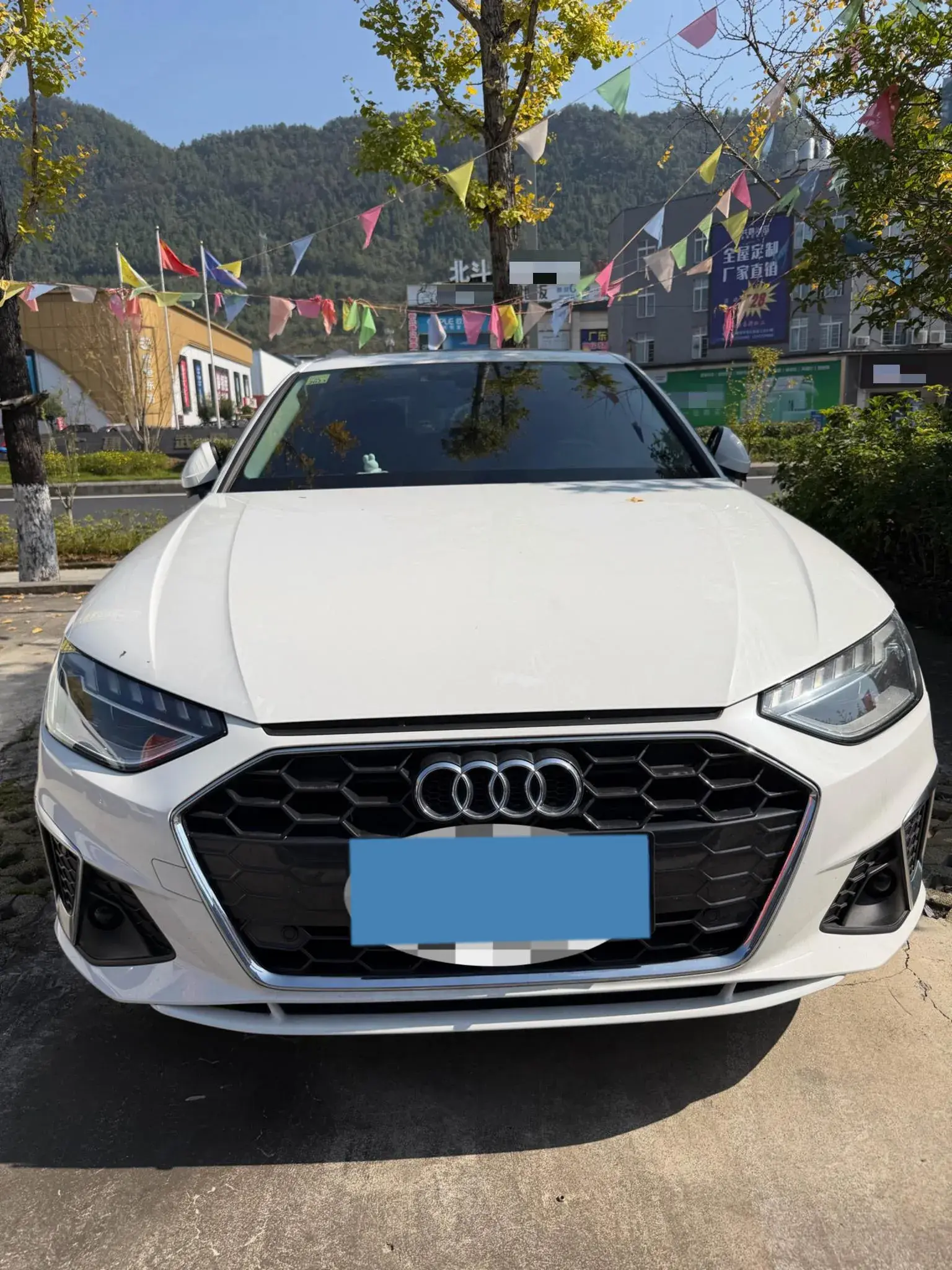 2020 AUDI A4L thumbnail 3