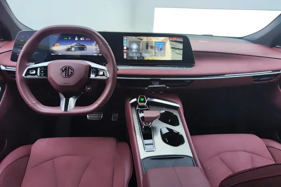 2023 MG 7 2.0T 261HP L4 9AT,autocango,china used car exporter,china ev exporter,chinese used car exporter,chinese used ev exporter