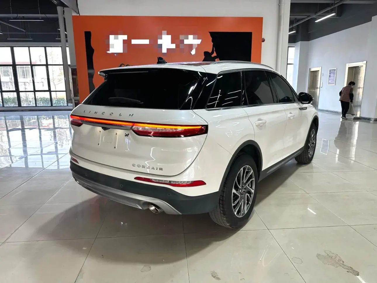 2021 LINCOLN CORSAIR thumbnail 3