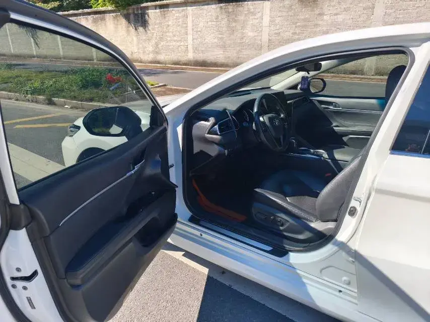 2021 TOYOTA CAMRY thumbnail 4