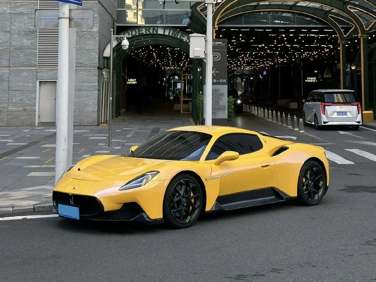 2020 Maserati MC20 3.0T 630HP V6 8DCT