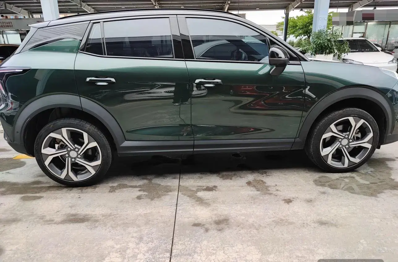 2023 LYNK&CO 06 thumbnail 3