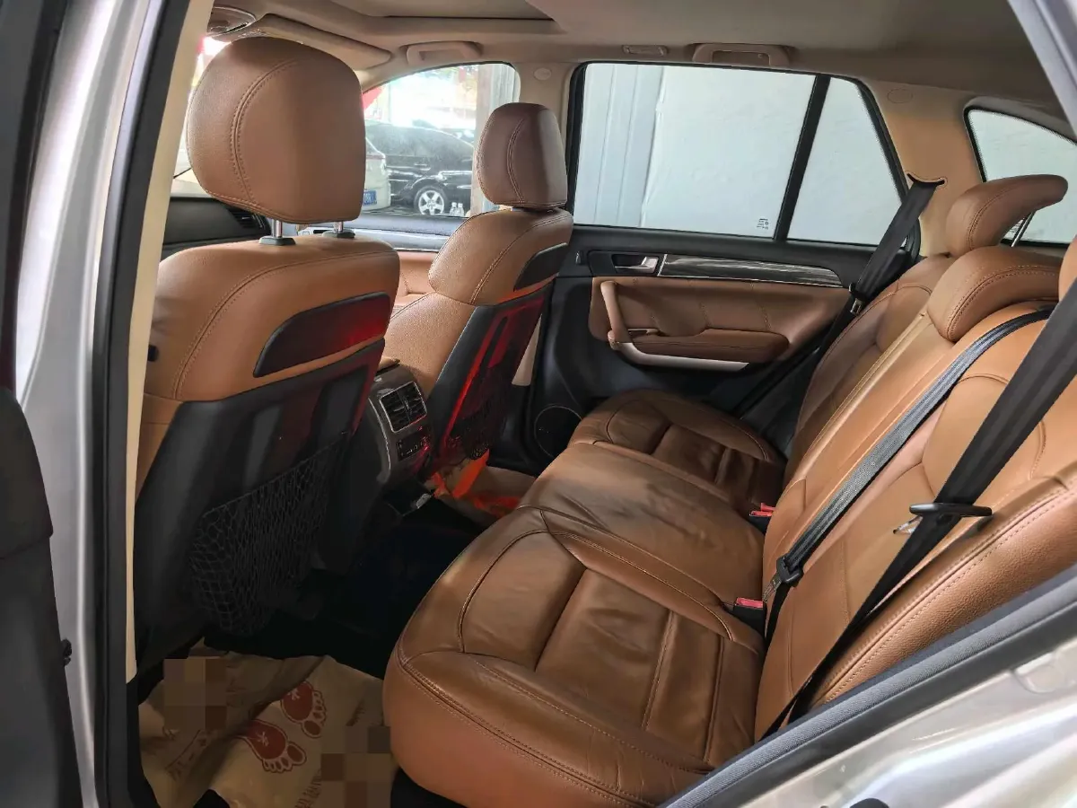 2017 Haval H8 2.0T 252HP L4 8AT,autocango,china used car exporter,china ev exporter,chinese used car exporter,chinese used ev exporter