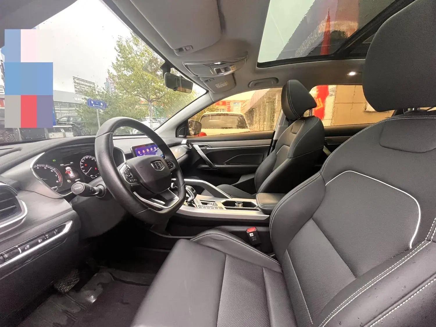 2019 GEELY COOLRAY thumbnail 4