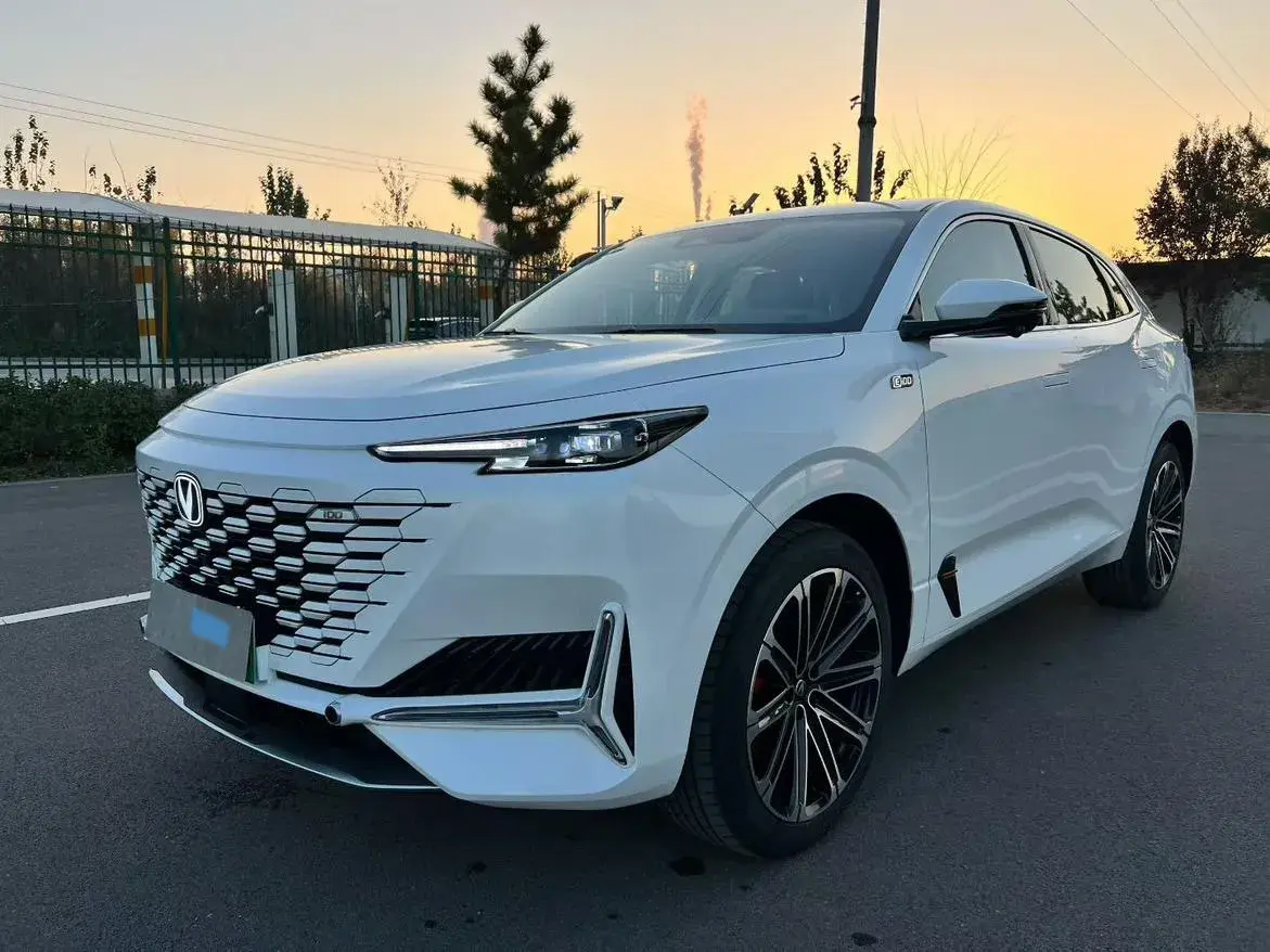 2024 ChangAn UNI-K iDD 1.5T 170HP L4 6TCT PHEV 28.4KWH