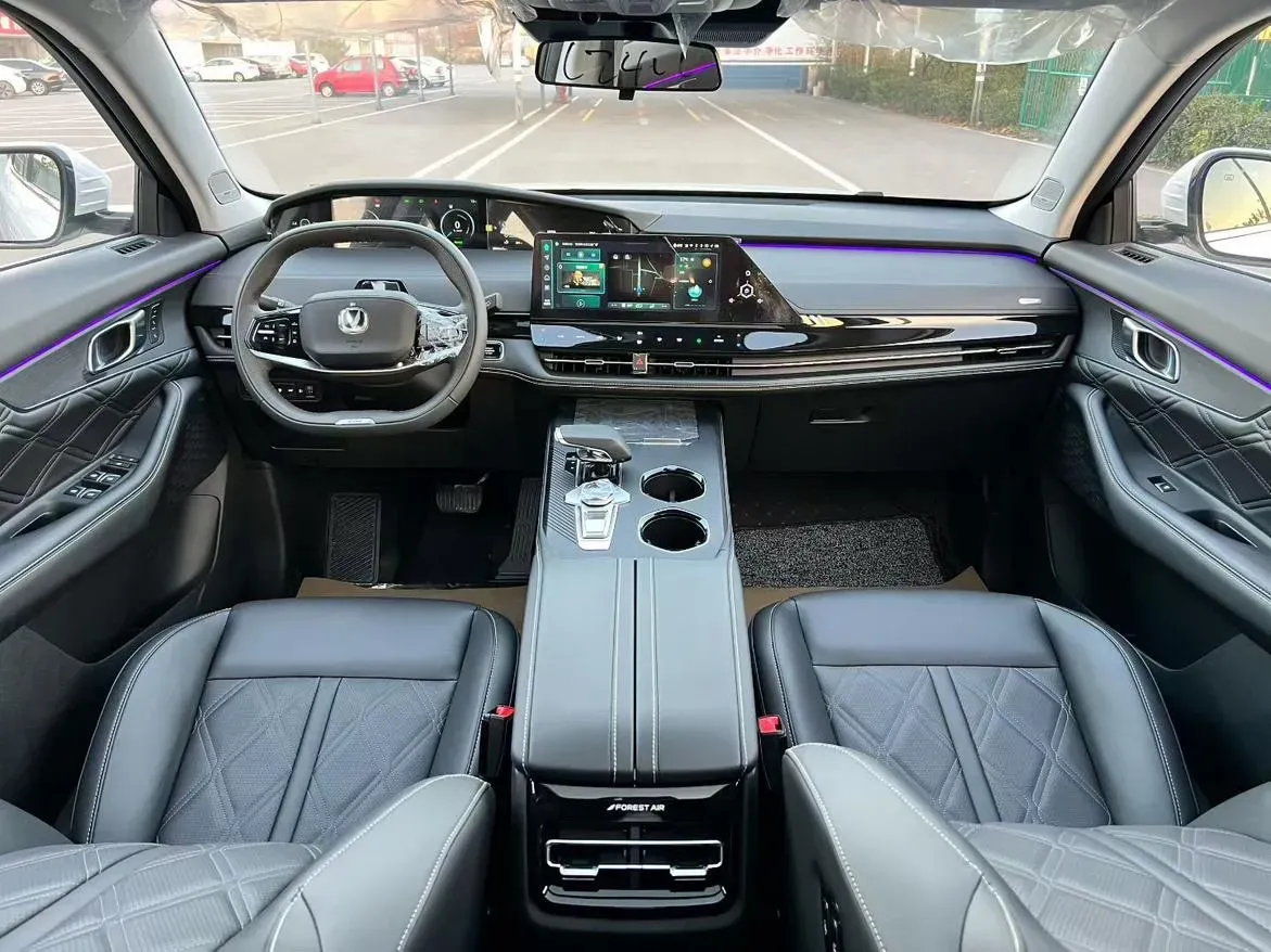 2024 ChangAn UNI-K iDD 1.5T 170HP L4 6TCT PHEV 28.4KWH,autocango,china used car exporter,china ev exporter,chinese used car exporter,chinese used ev exporter