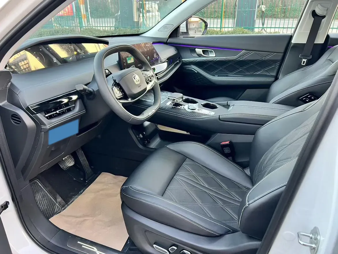 2024 ChangAn UNI-K iDD 1.5T 170HP L4 6TCT PHEV 28.4KWH,autocango,china used car exporter,china ev exporter,chinese used car exporter,chinese used ev exporter