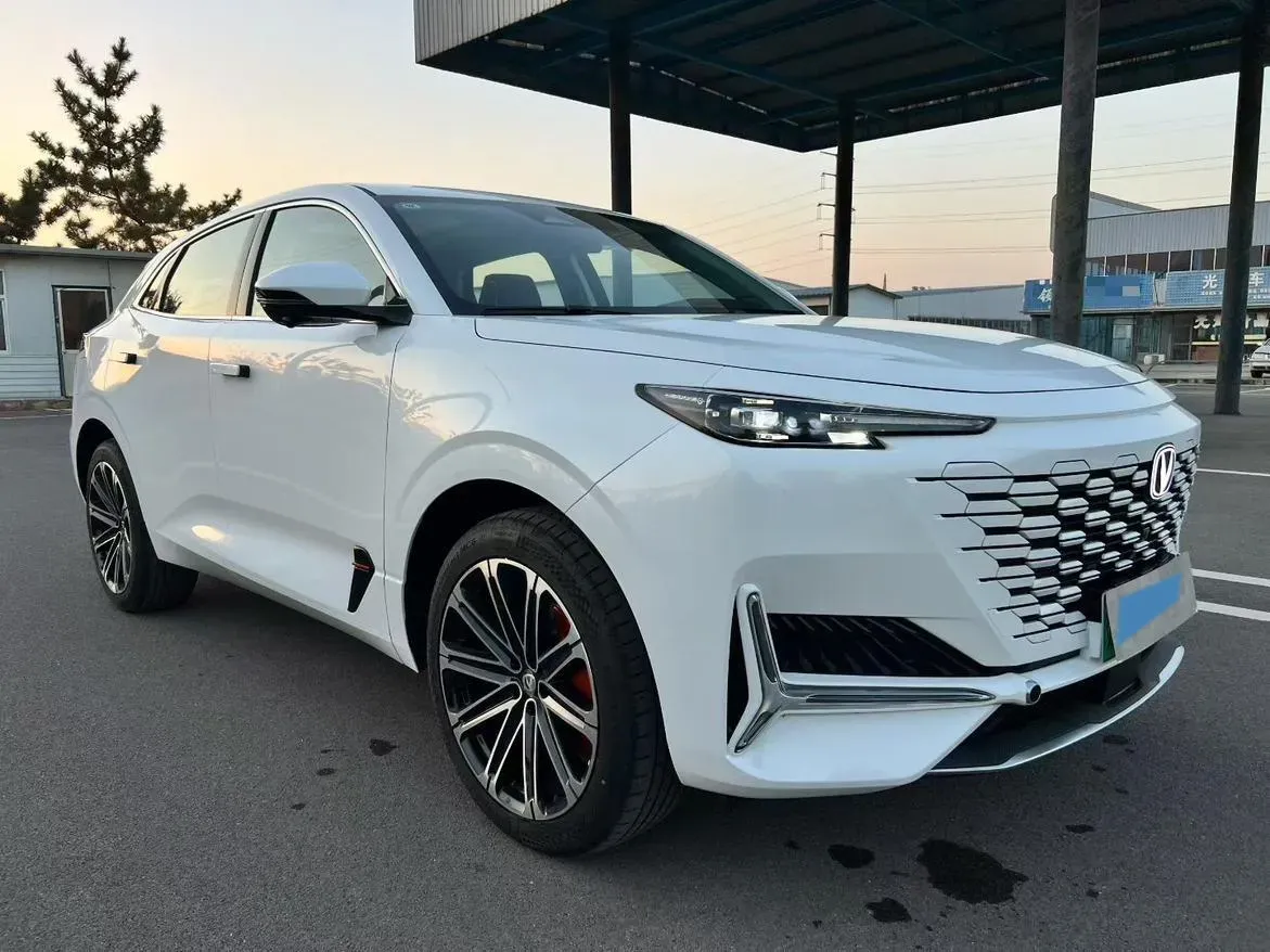 2024 ChangAn UNI-K iDD 1.5T 170HP L4 6TCT PHEV 28.4KWH,autocango,china used car exporter,china ev exporter,chinese used car exporter,chinese used ev exporter