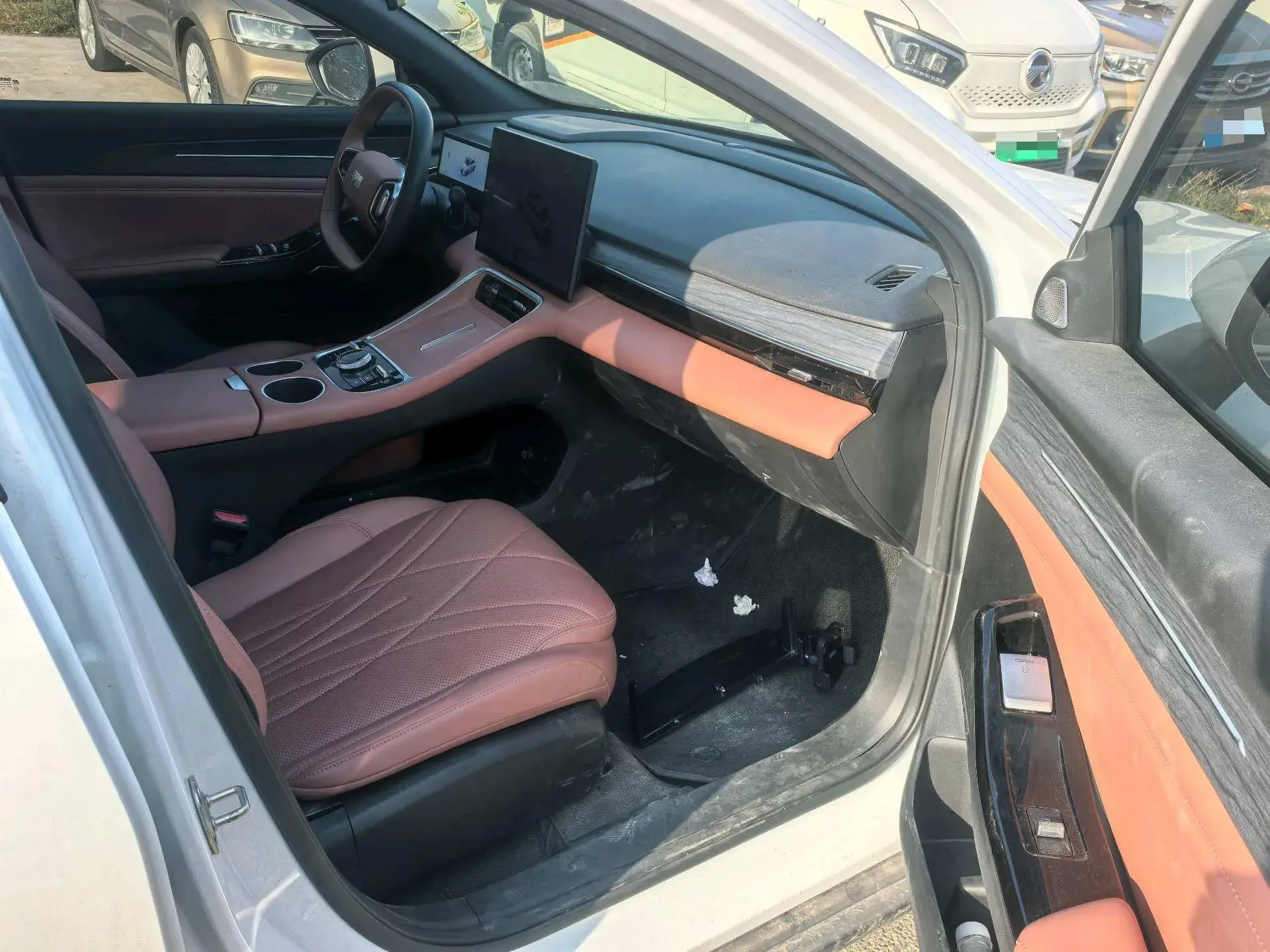 2025 GEELY GALAXY thumbnail 4