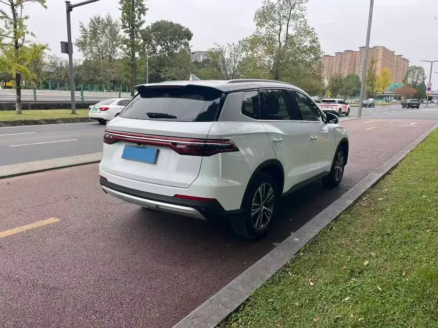 2019 BYD SONG thumbnail 4