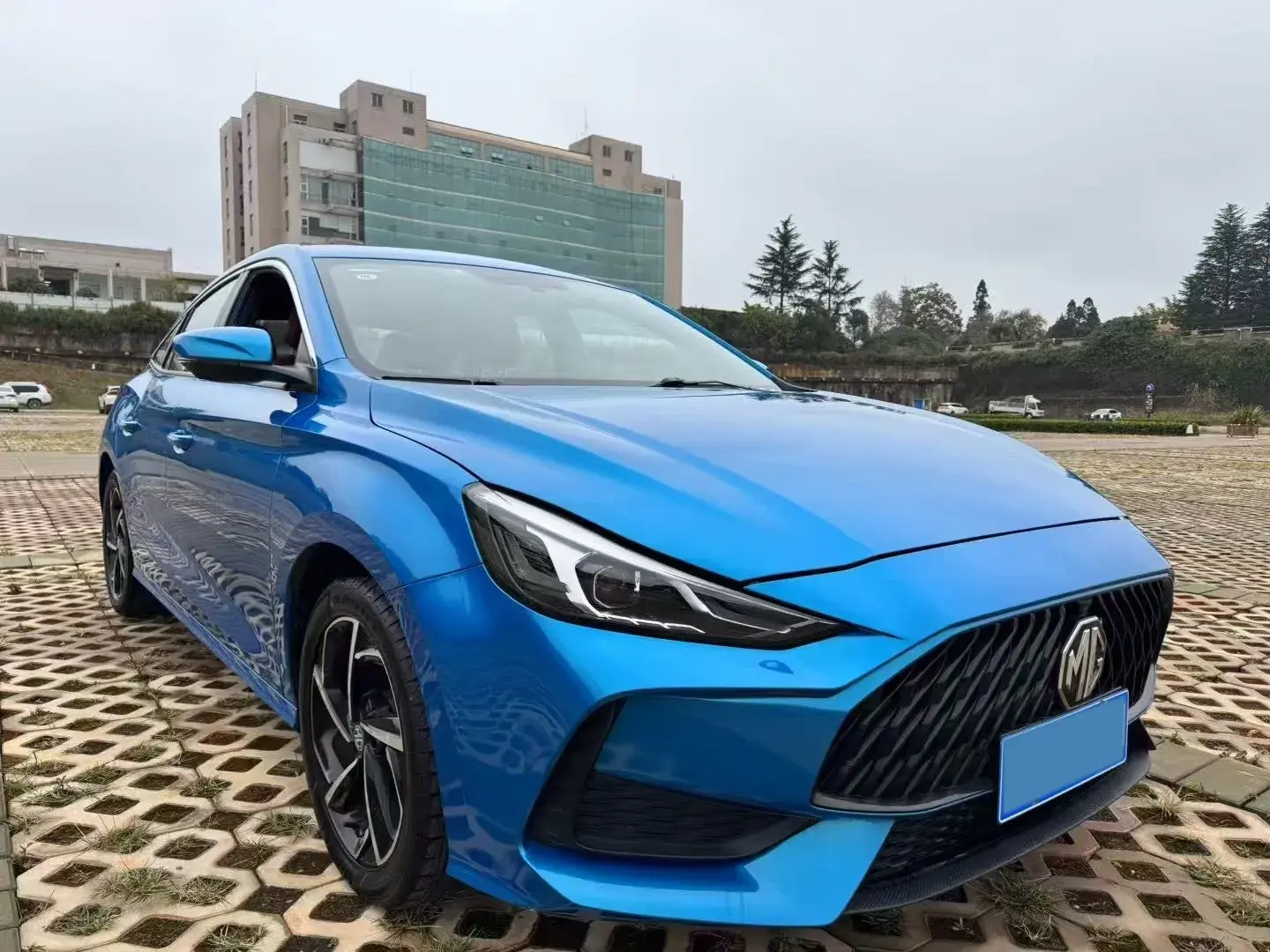 2021 MG 5 thumbnail 3