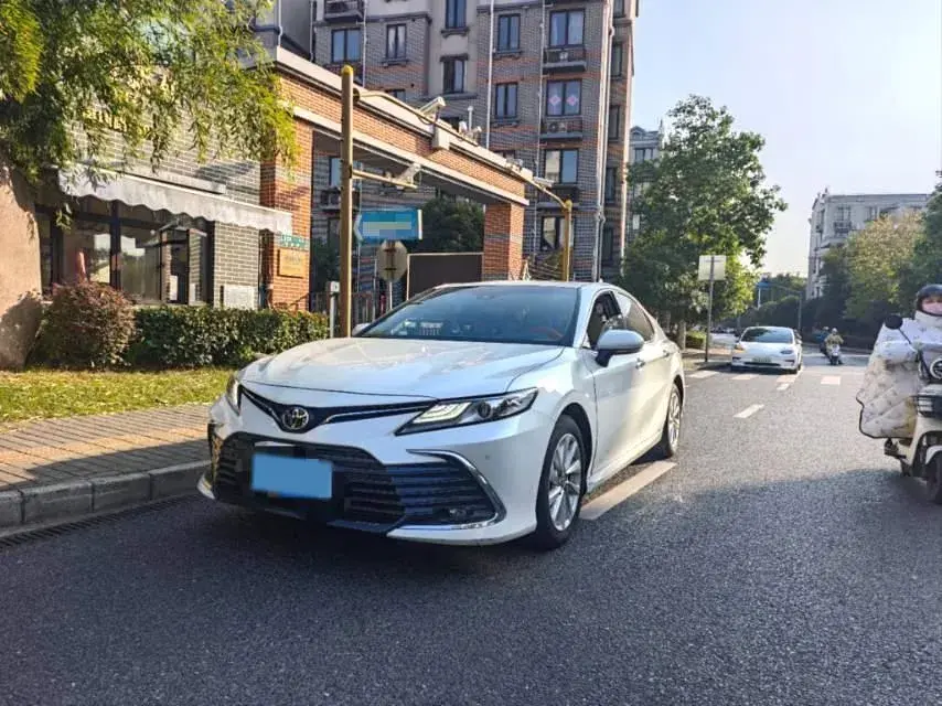 2021 Toyota Camry 2.0L 178HP L4 CVT