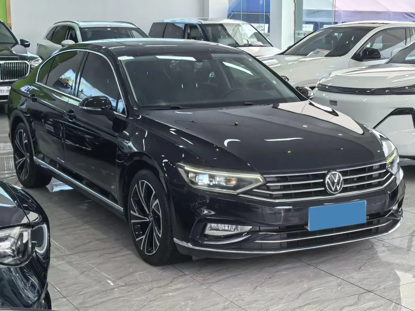 2020 VOLKSWAGEN MAGOTAN thumbnail 3