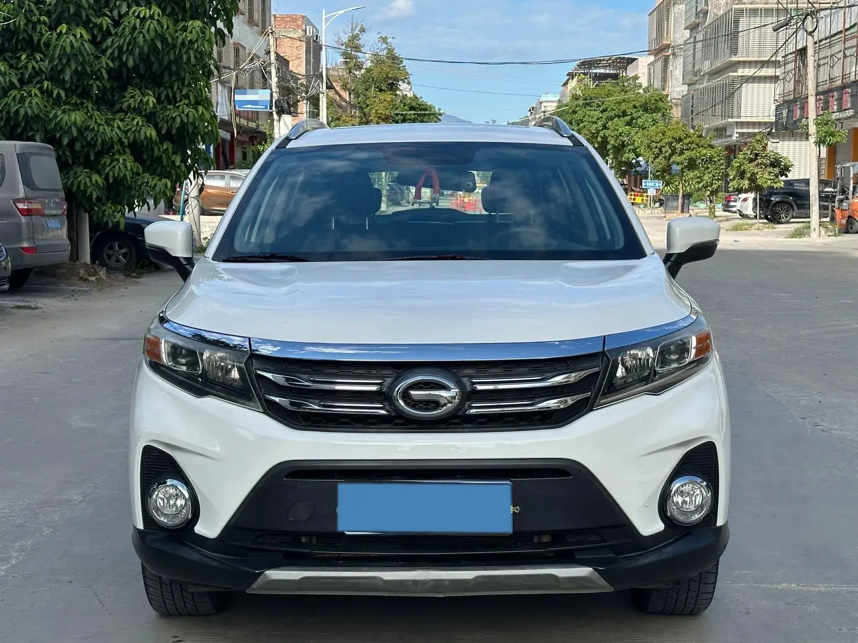 2017 GAC TRUMPCHI thumbnail 2