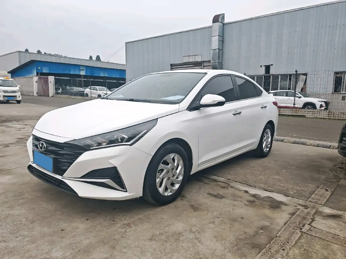2020 Hyundai Verna 1.4L 100HP L4 6MT