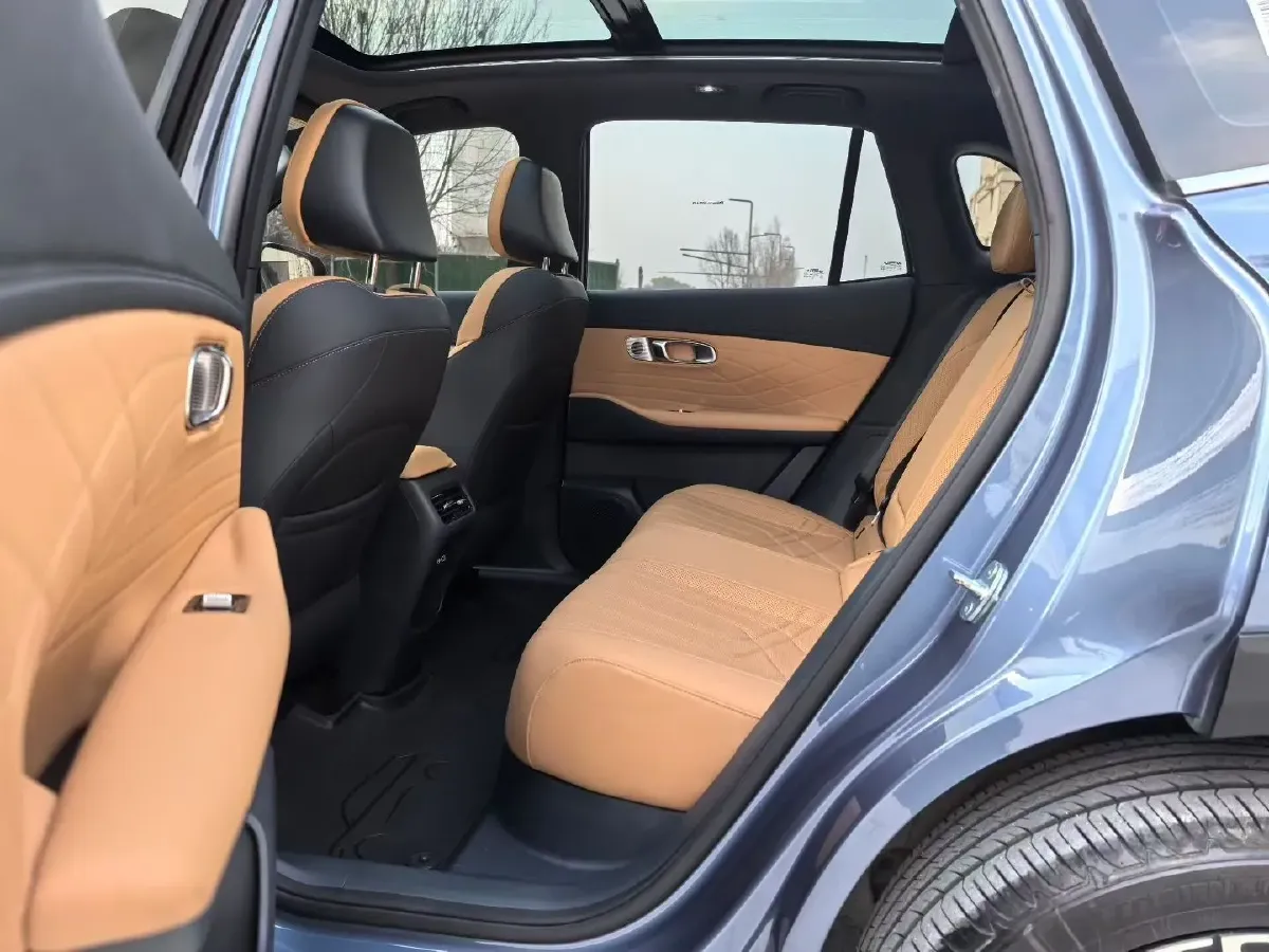 2025 Geely Galaxy Starship 7 1.5L 112HP L4 1DHT PHEV 19.09KWH,autocango,china used car exporter,china ev exporter,chinese used car exporter,chinese used ev exporter