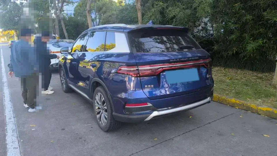 2022 BYD SONG thumbnail 3