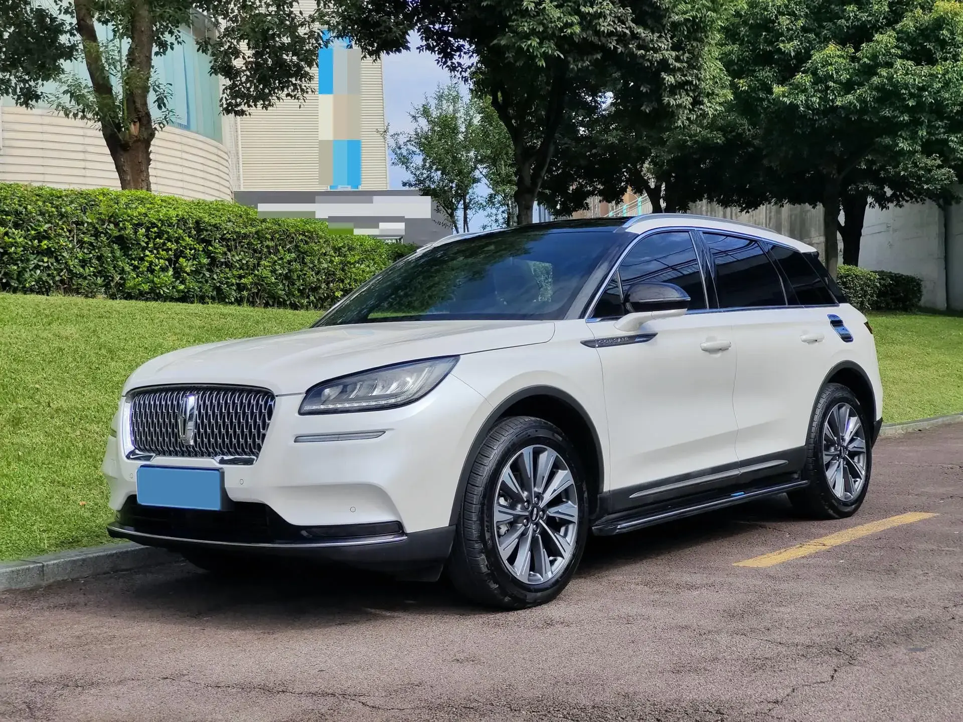 2022 LINCOLN CORSAIR view 1
