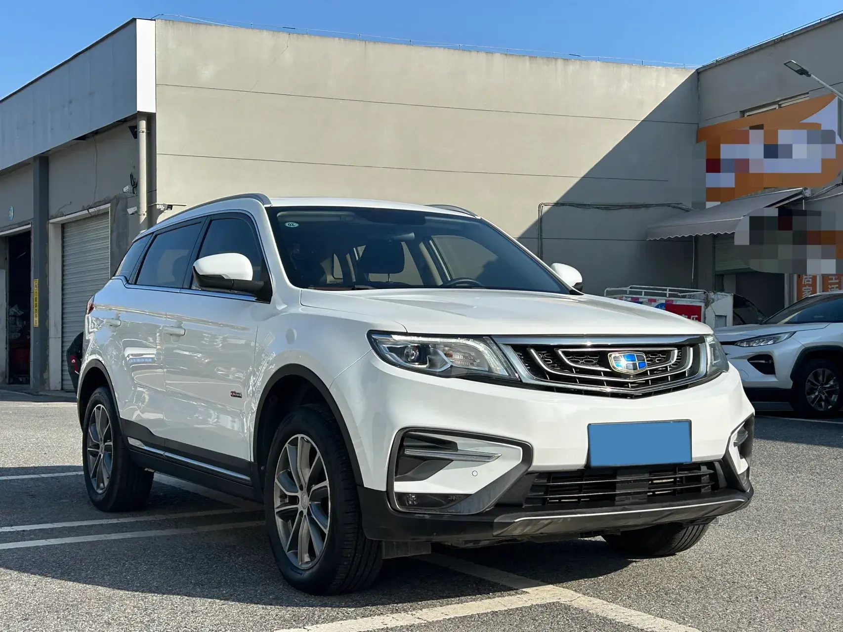 2018 GEELY AZKARRA thumbnail 3