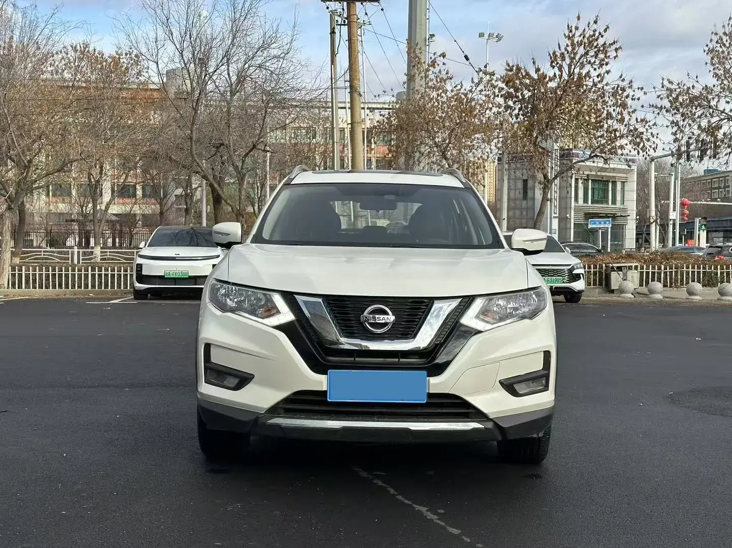 2021 NISSAN X-TRAIL thumbnail 3