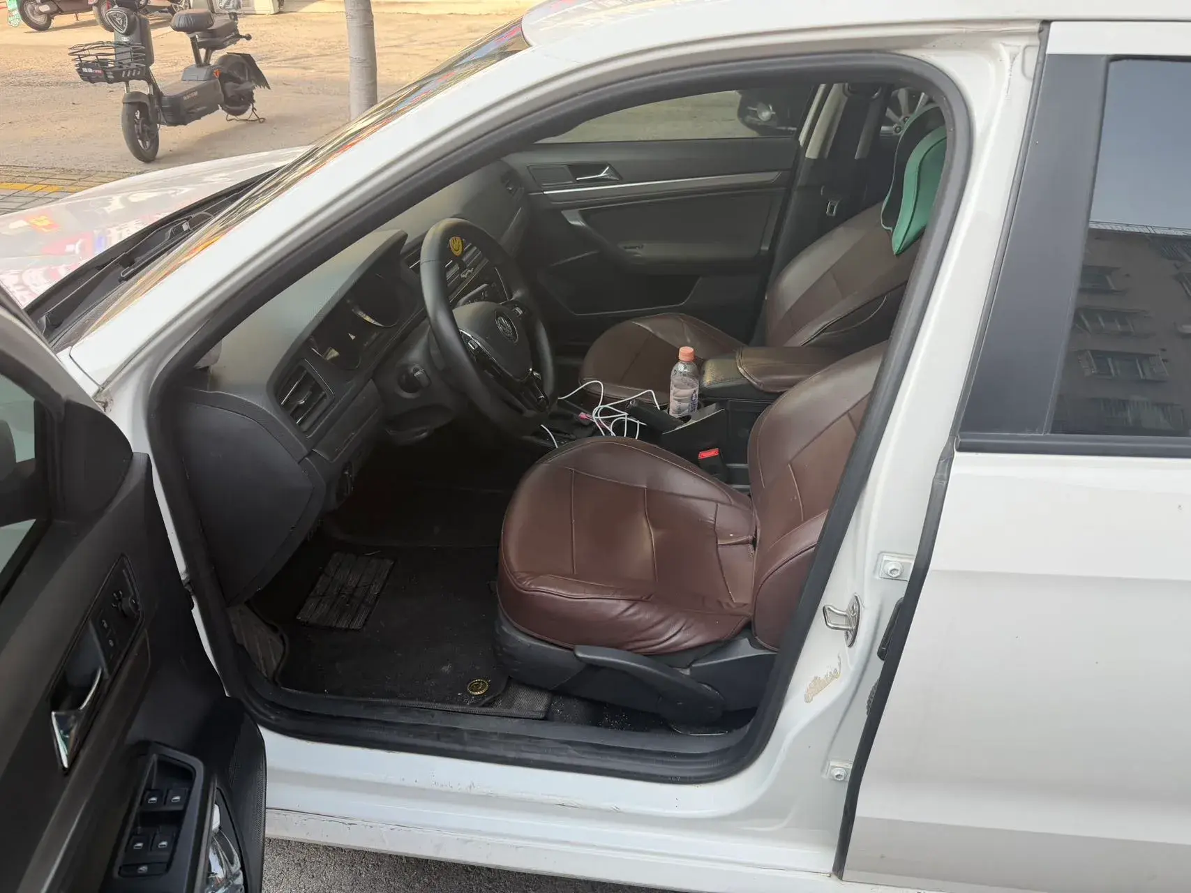 2019 VOLKSWAGEN LAVIDA thumbnail 4