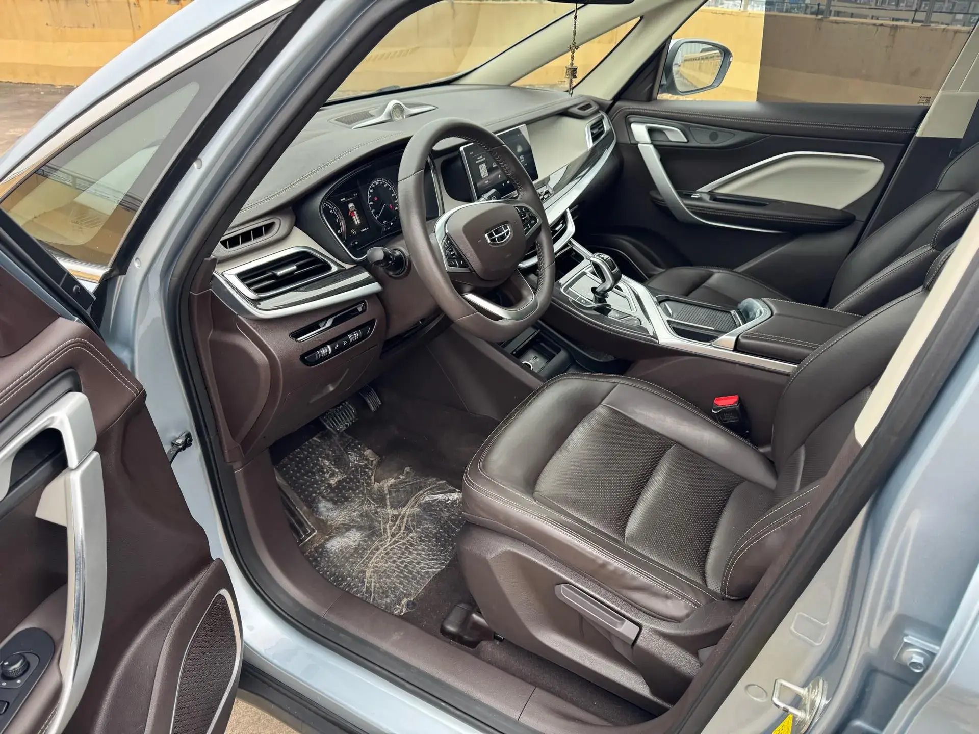 2021 GEELY JIAJI thumbnail 4