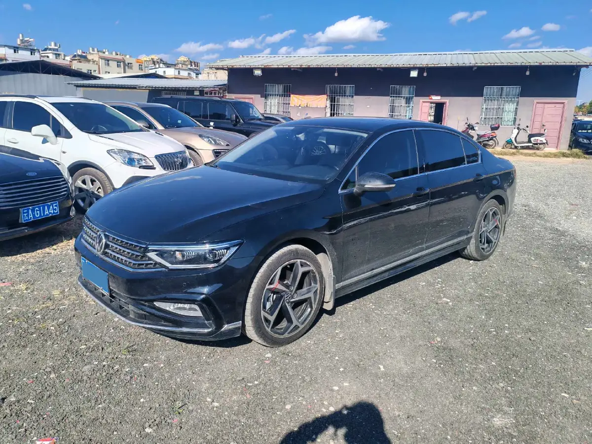 2023 Volkswagen Magotan 2.0T 186HP L4 7DCT