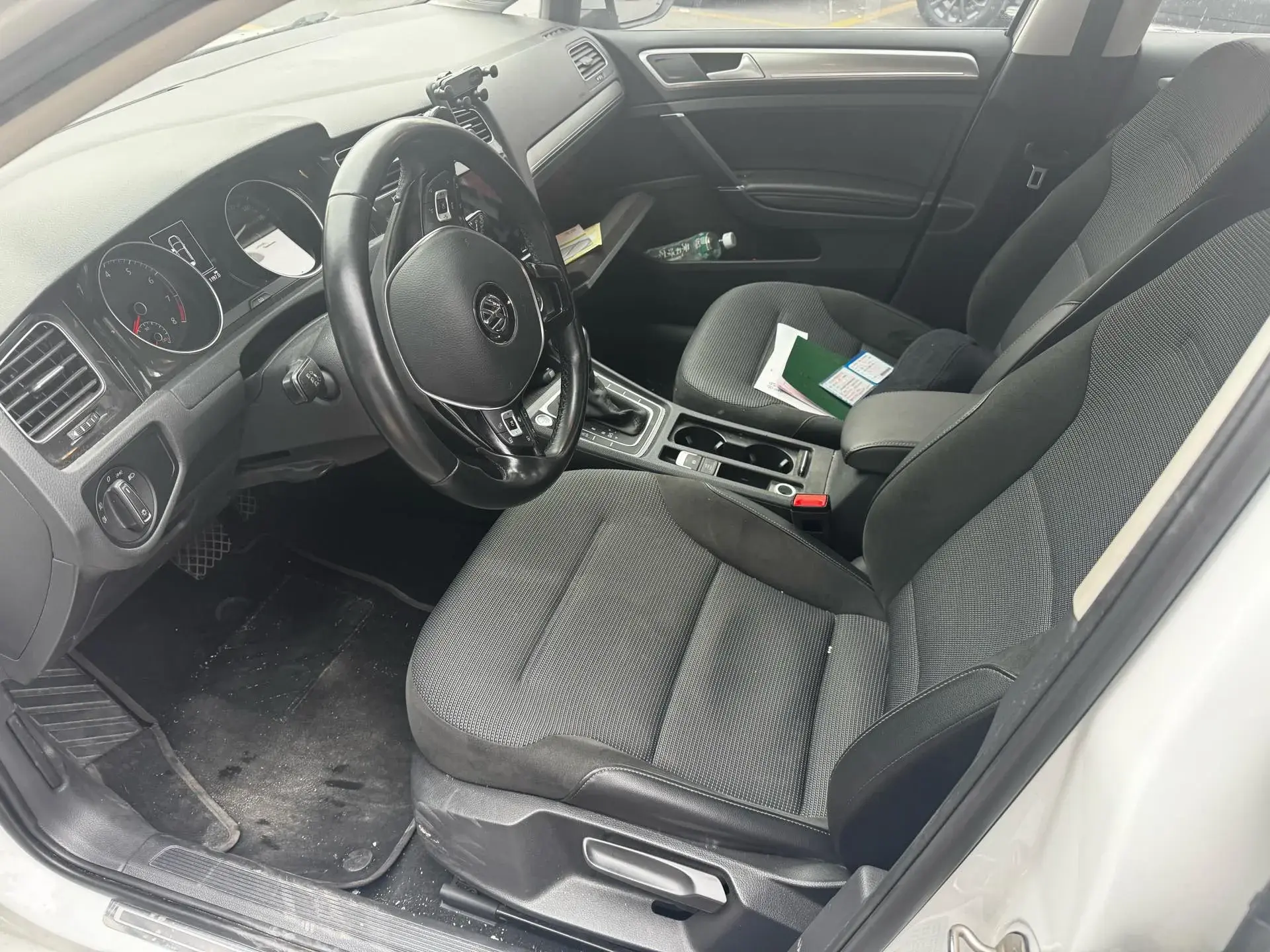 2020 VOLKSWAGEN GOLF thumbnail 3