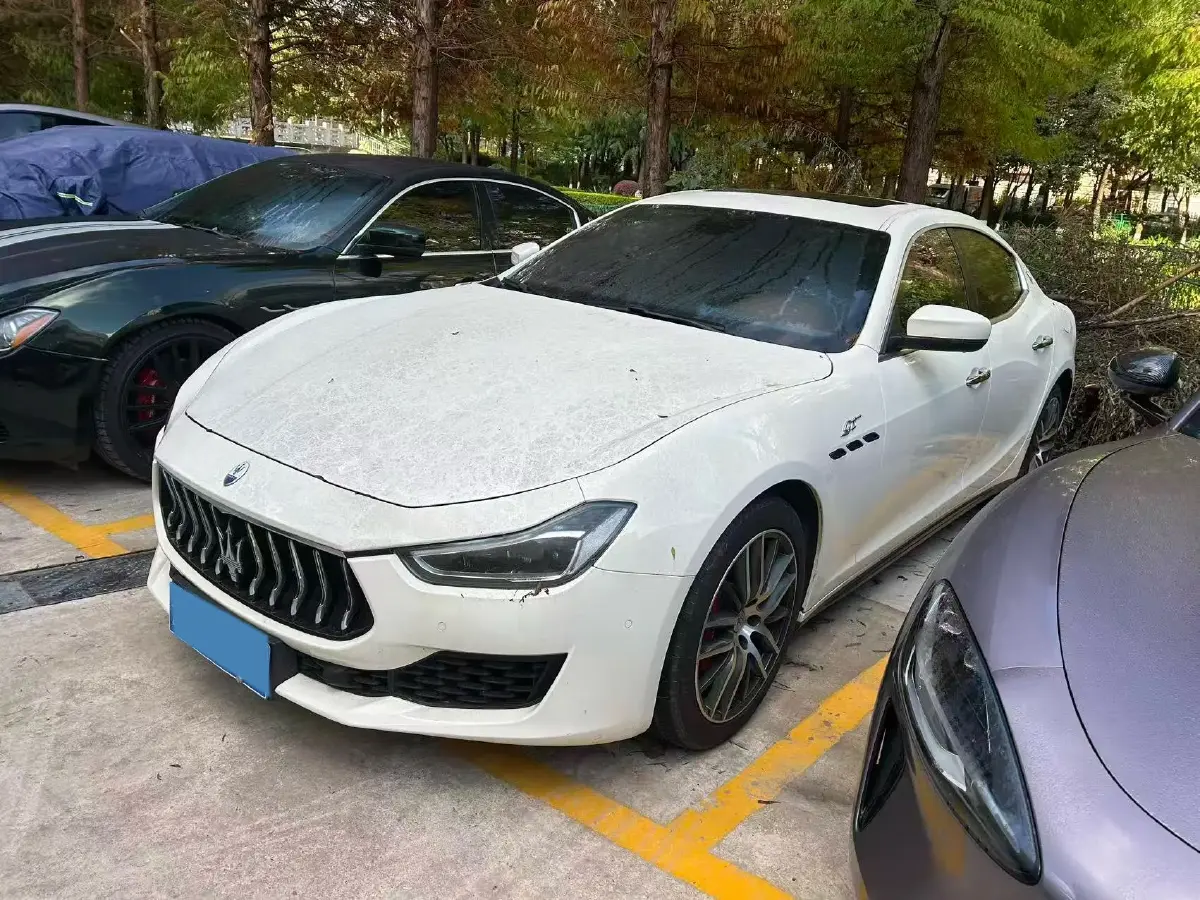 2021 Maserati Ghibli 2.0T 330HP L4 8AT