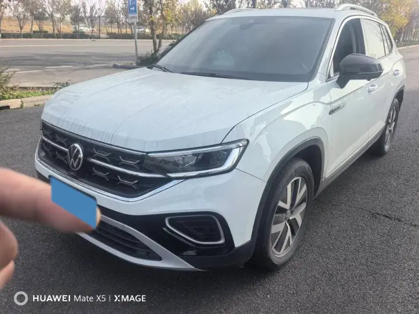 2023 Volkswagen Tayron 2.0T 186HP L4 7DCT