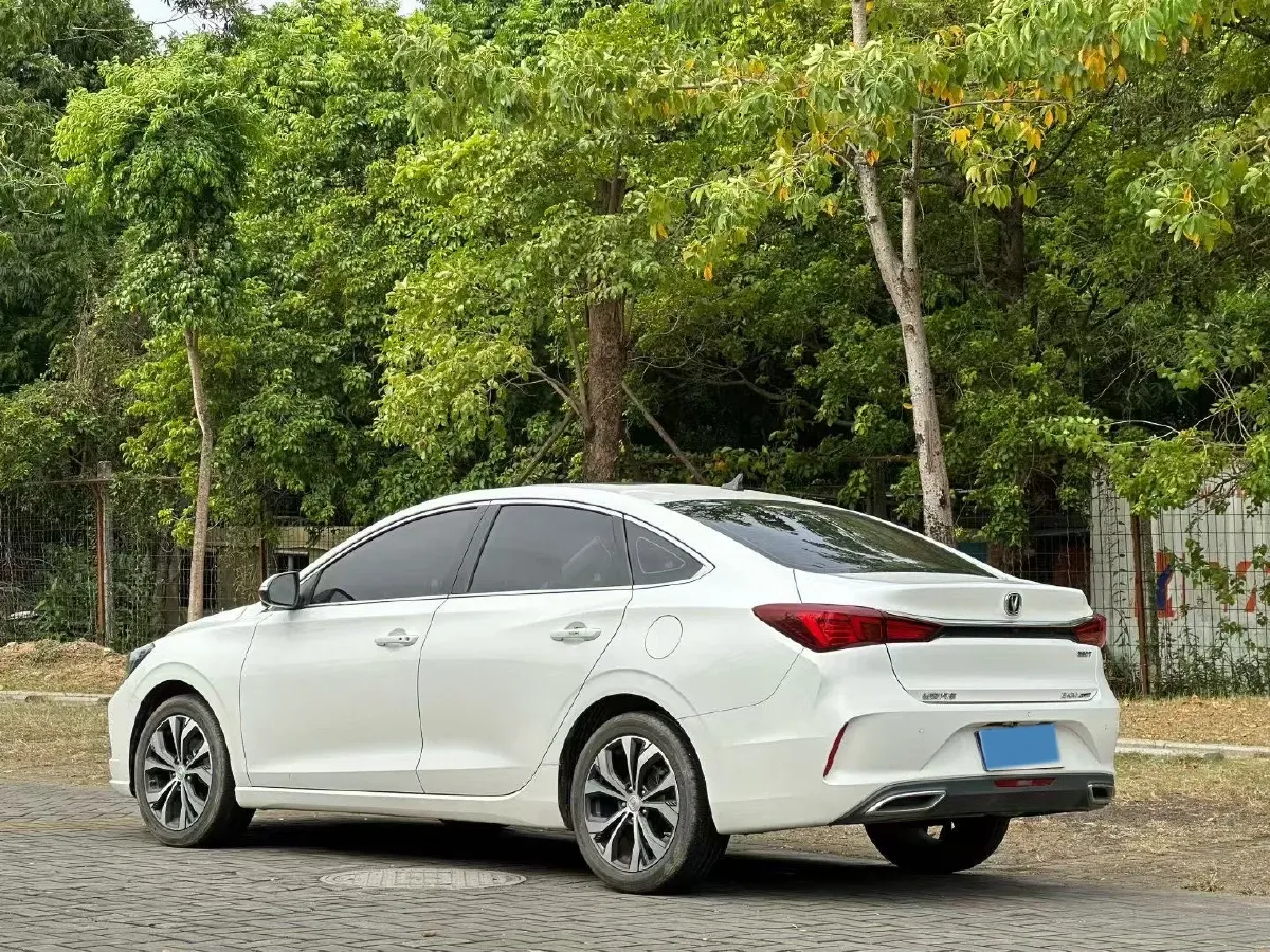 2021 ChangAn Eado 1.4T 160HP L4 7DCT,autocango,china used car exporter,china ev exporter,chinese used car exporter,chinese used ev exporter