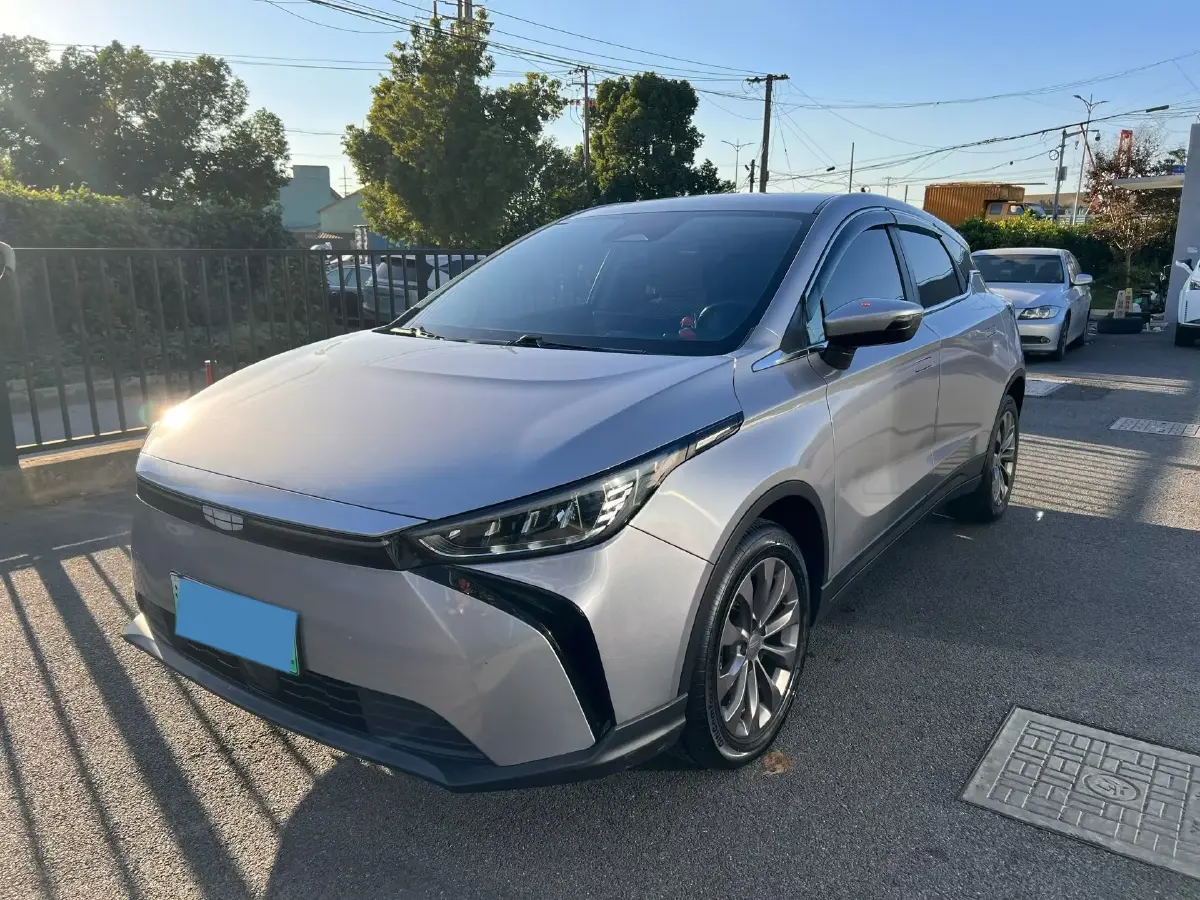 2022 Geometry M6 BEV 70KWH