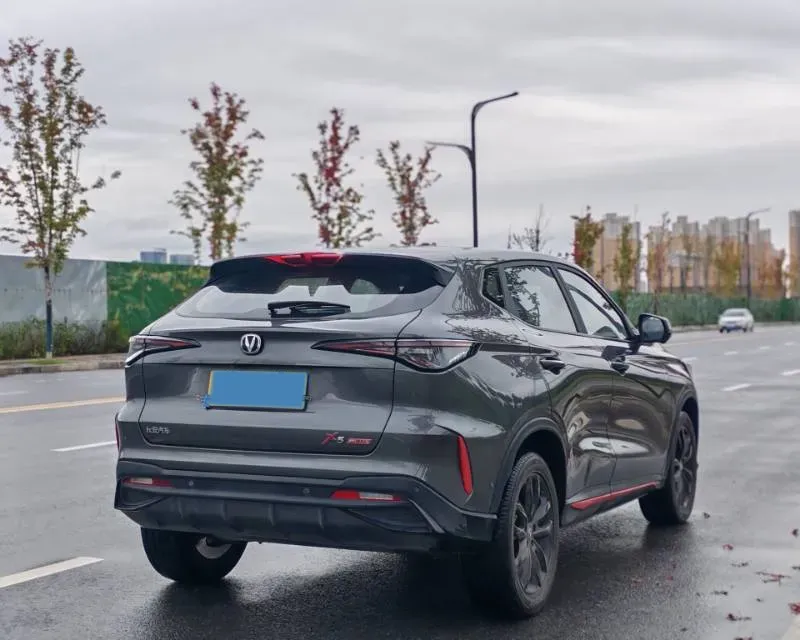 2024 ChangAn X5 PLUS 1.5T 188HP L4 7DCT,autocango,china used car exporter,china ev exporter,chinese used car exporter,chinese used ev exporter