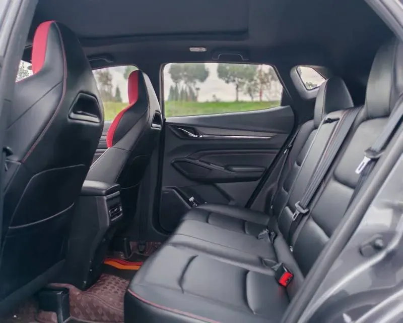 2024 ChangAn X5 PLUS 1.5T 188HP L4 7DCT,autocango,china used car exporter,china ev exporter,chinese used car exporter,chinese used ev exporter