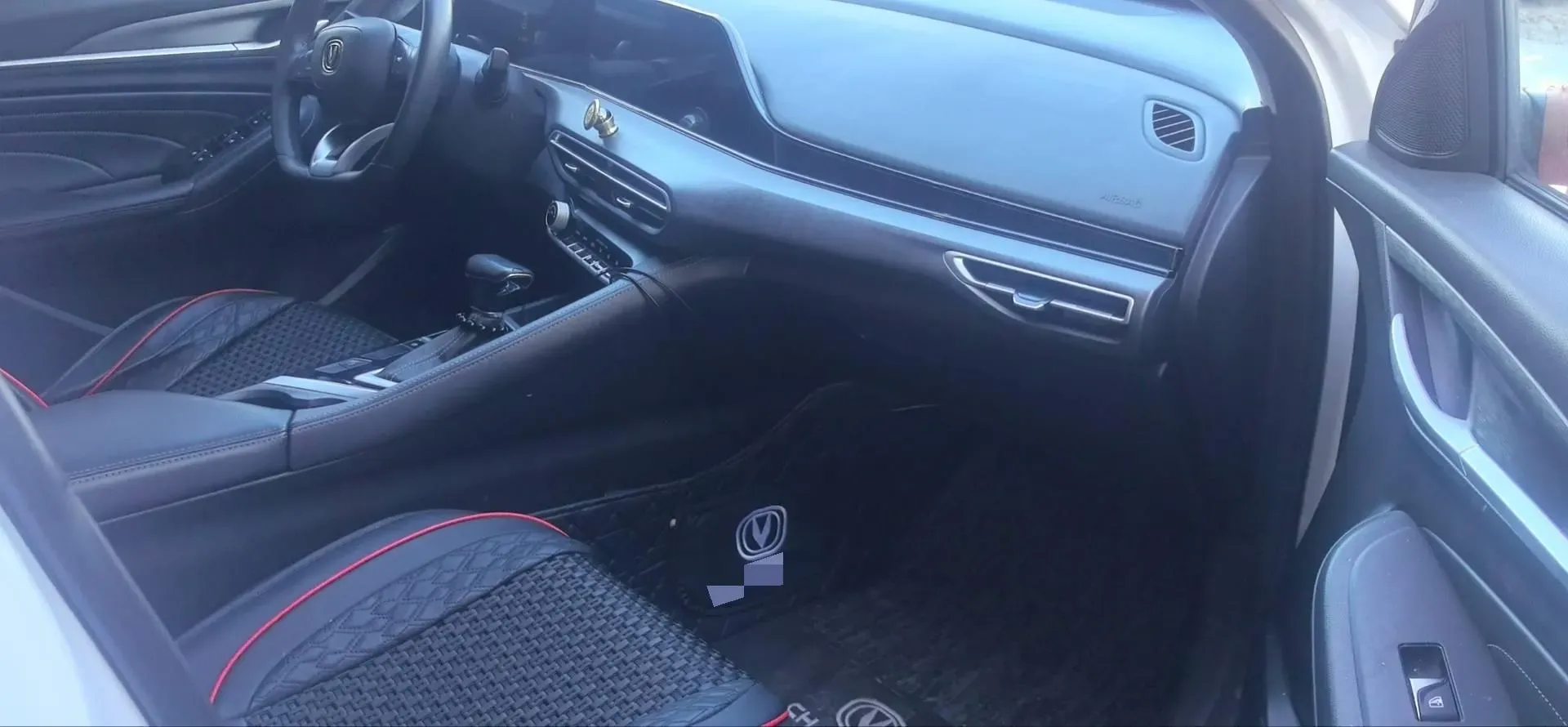 2021 ChangAn Eado 1.6L 128HP L4 CVT,autocango,china used car exporter,china ev exporter,chinese used car exporter,chinese used ev exporter