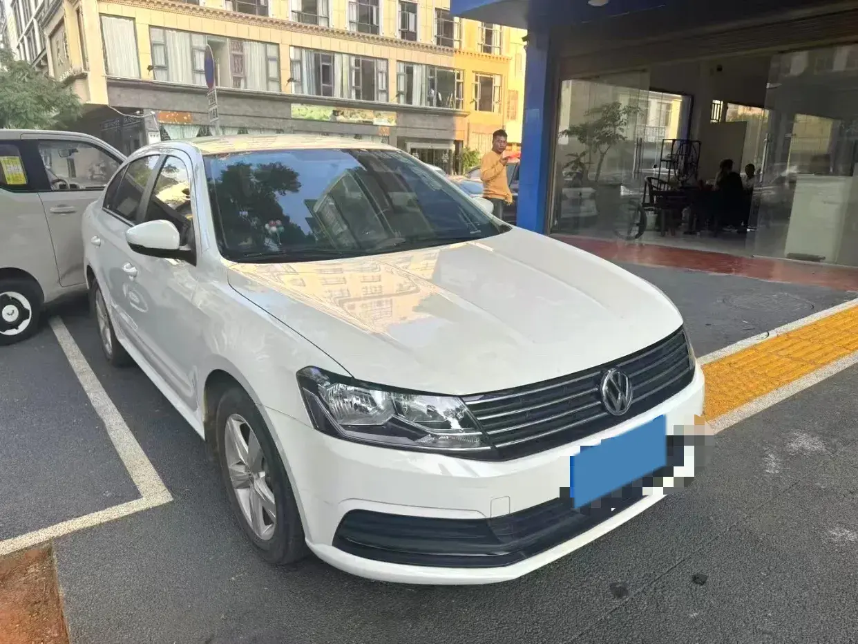 2019 VOLKSWAGEN LAVIDA thumbnail 2