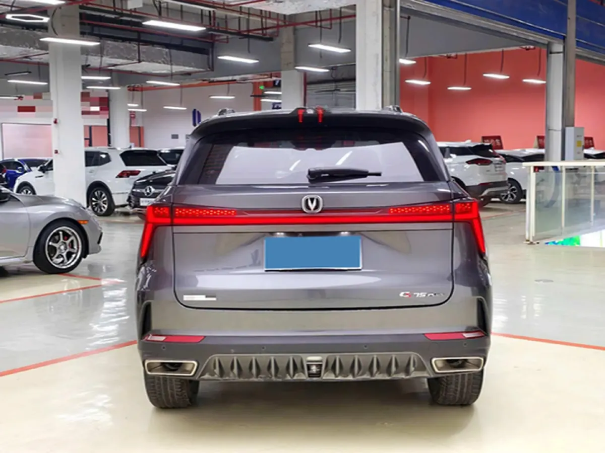 2022 ChangAn CS75 Plus 2.0T 233HP L4 8AT,autocango,china used car exporter,china ev exporter,chinese used car exporter,chinese used ev exporter