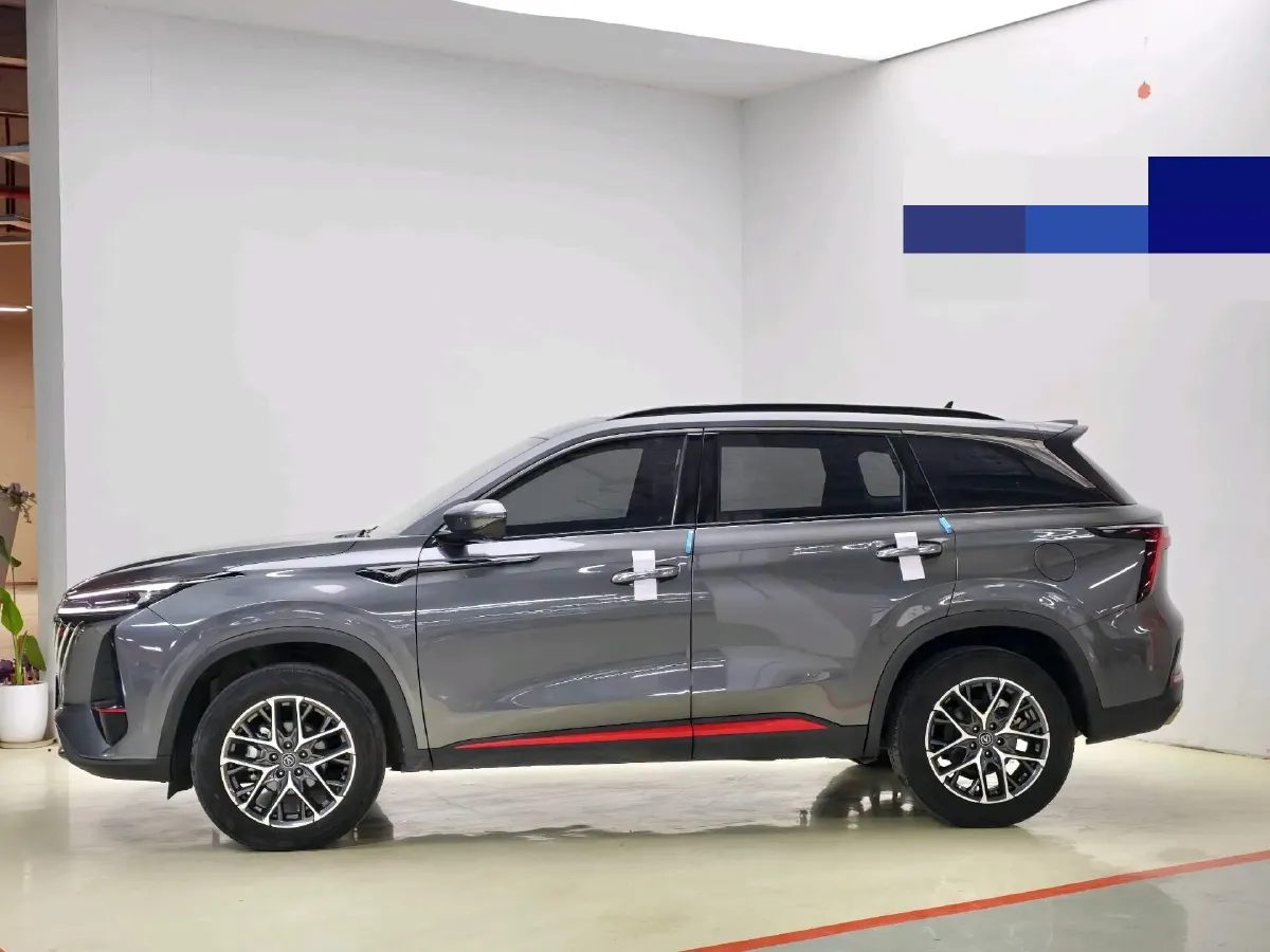 2022 ChangAn CS75 Plus 2.0T 233HP L4 8AT,autocango,china used car exporter,china ev exporter,chinese used car exporter,chinese used ev exporter