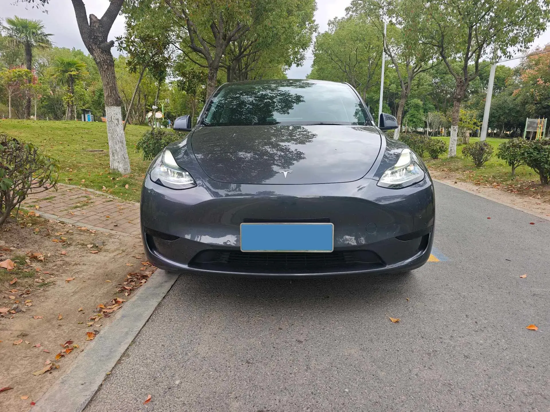 2022 TESLA MODEL thumbnail 2