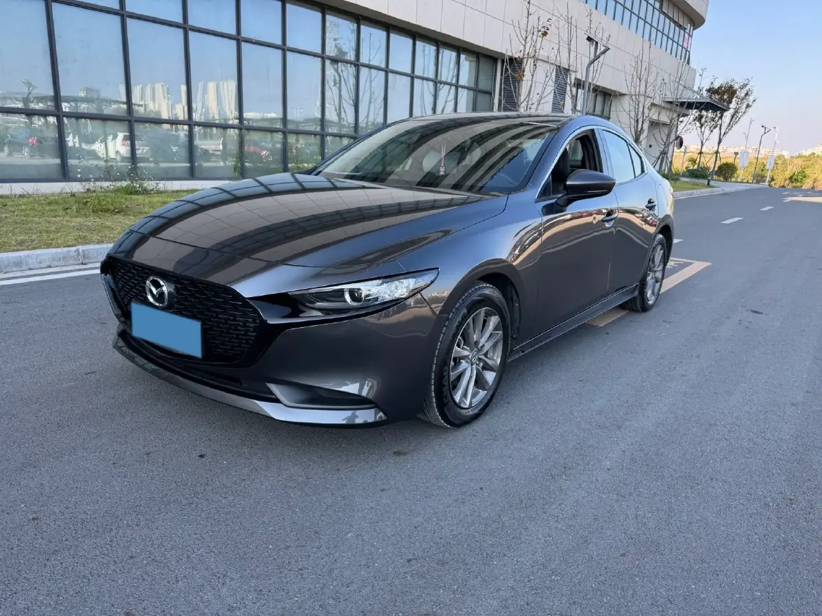 2020 Mazda 3 Axela 1.5L 117HP L4 6AT