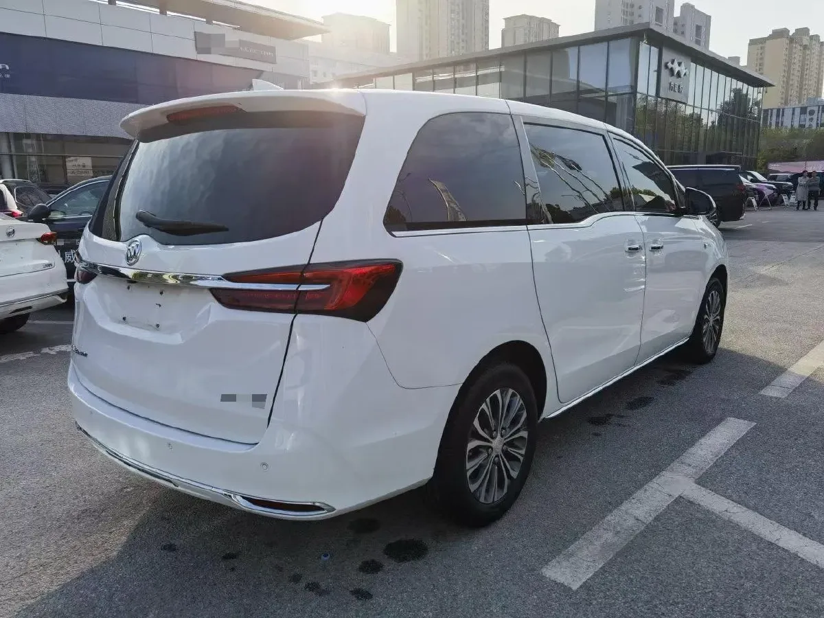 2022 Buick GL8 2.0T 237HP L4 9AT,autocango,china used car exporter,china ev exporter,chinese used car exporter,chinese used ev exporter