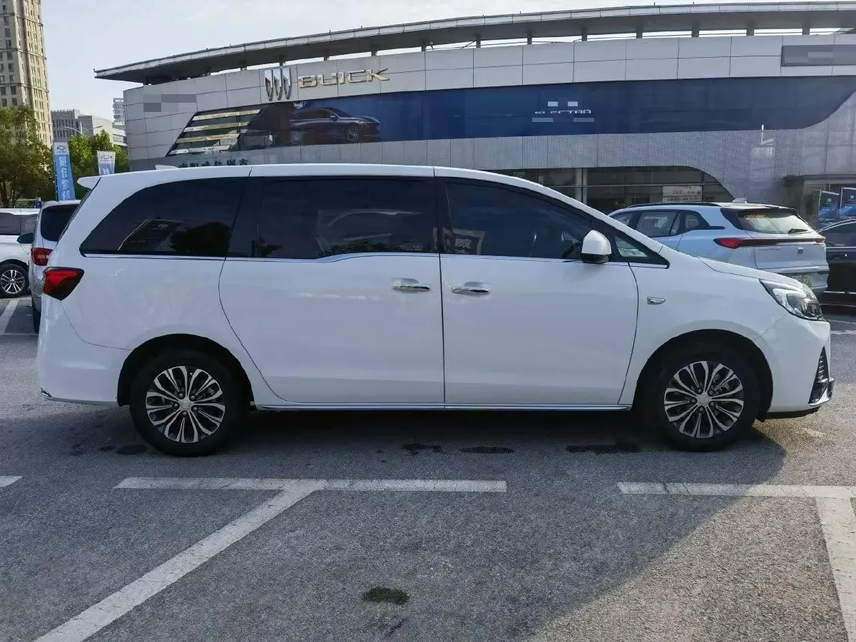 2022 Buick GL8 2.0T 237HP L4 9AT,autocango,china used car exporter,china ev exporter,chinese used car exporter,chinese used ev exporter