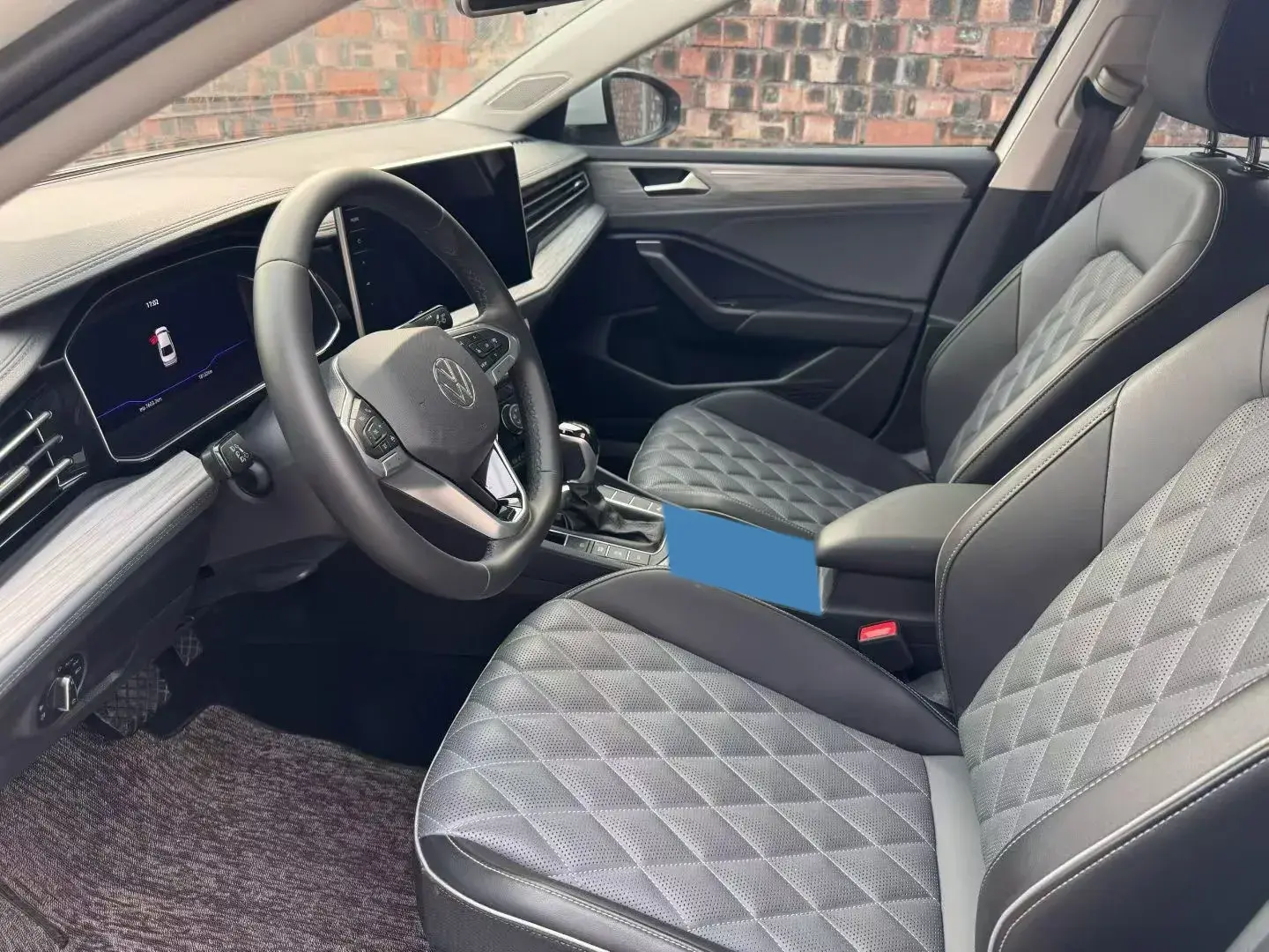 2023 VOLKSWAGEN SAGITAR thumbnail 4