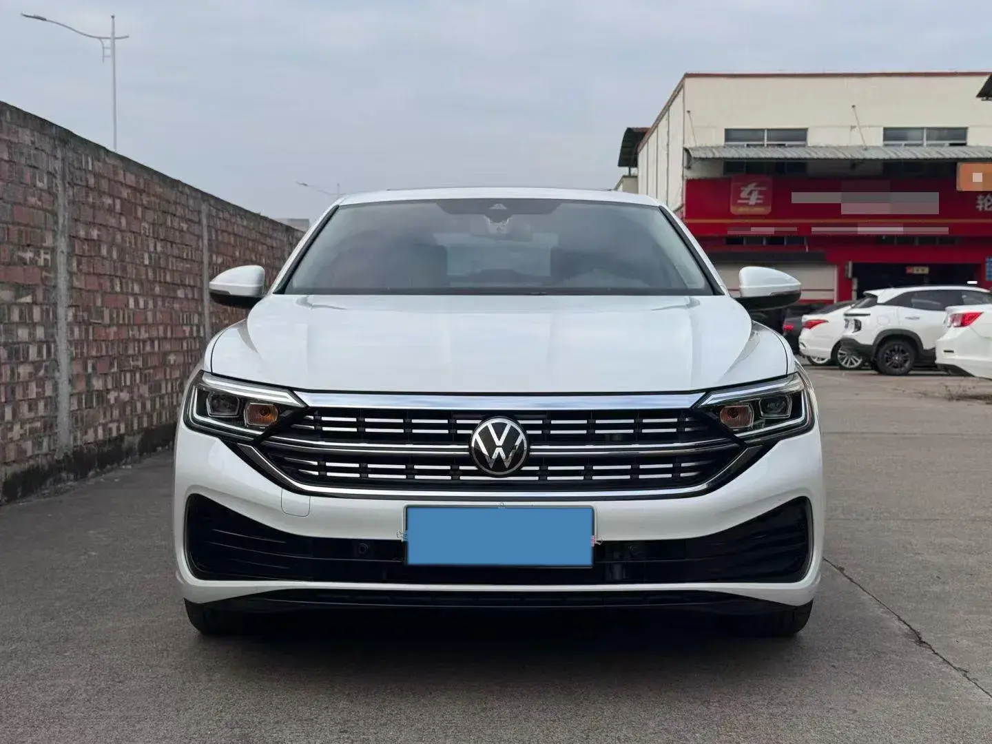 2023 VOLKSWAGEN SAGITAR thumbnail 2