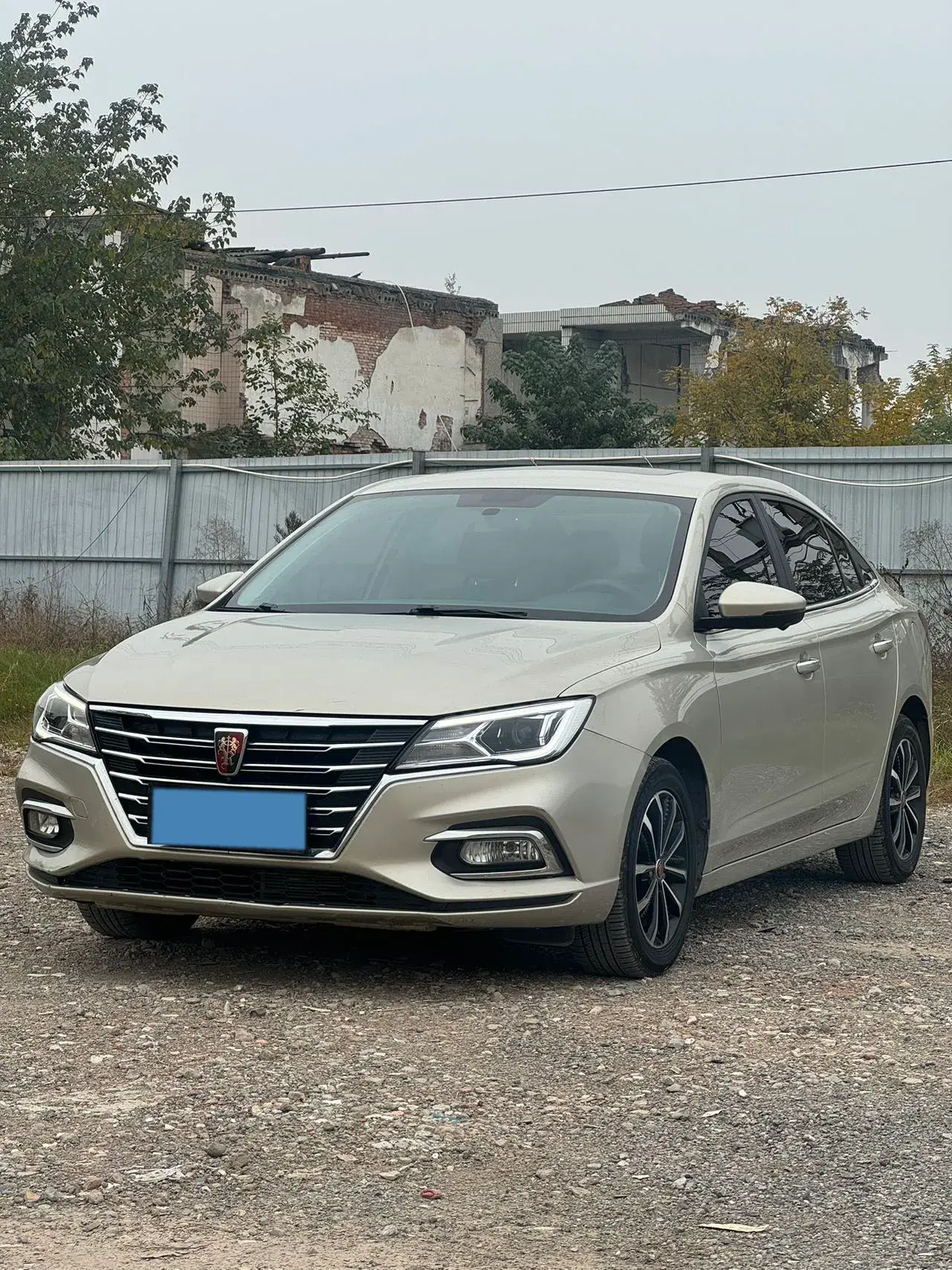 2020 ROEWE I5 view 1